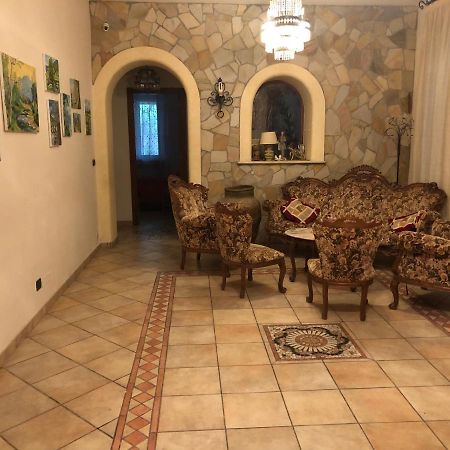 Marinette Panzió Barcellona-Pozzo di Gotto Kültér fotó